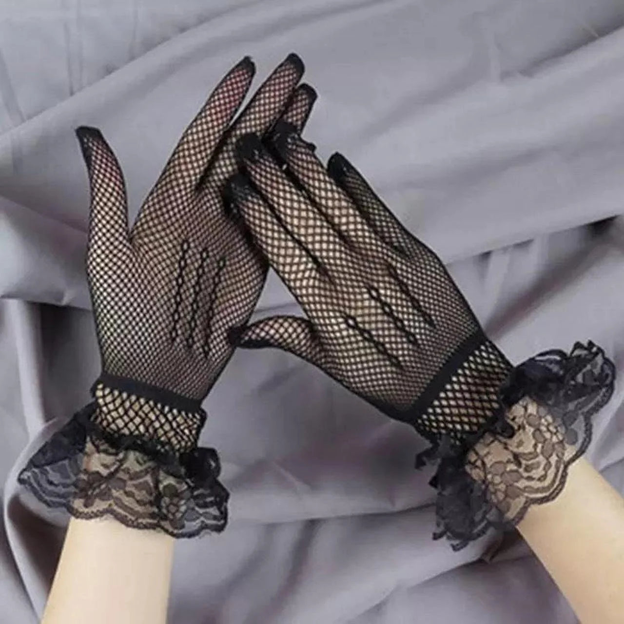 Floral Flare Fishnet Gloves with Lace Accents
